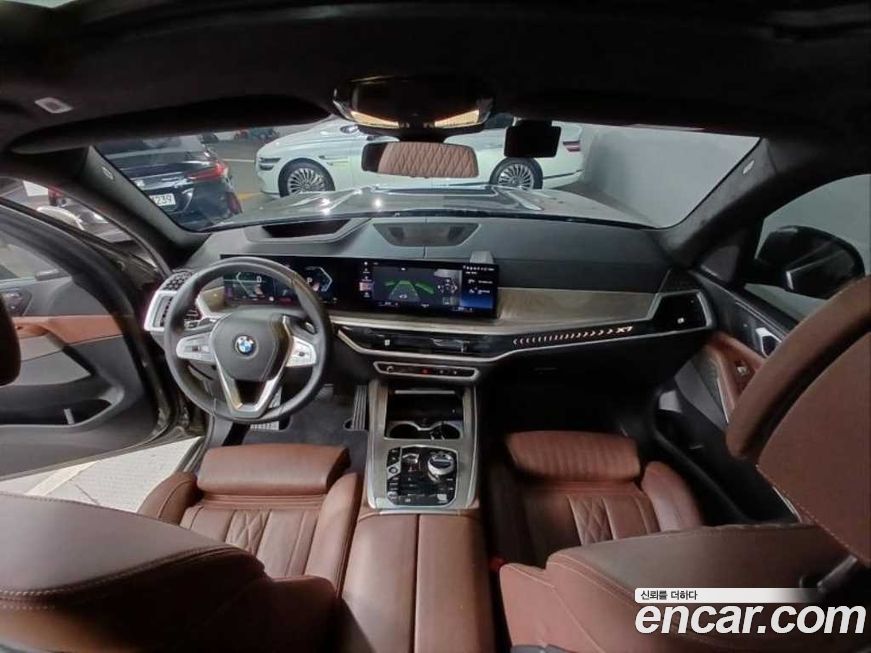 BMW X7 2023