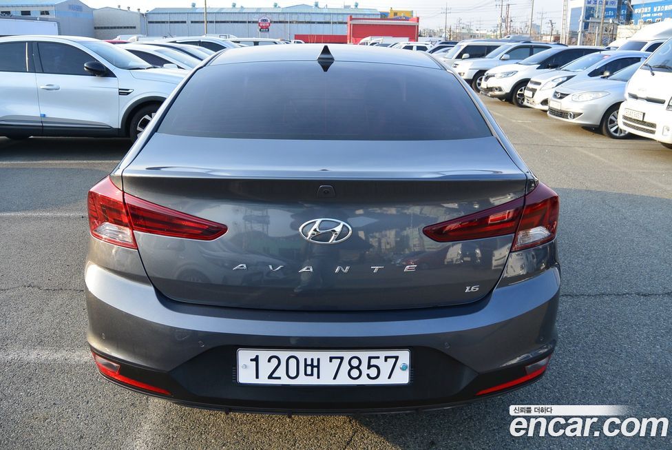 Hyundai AVANTE 2019