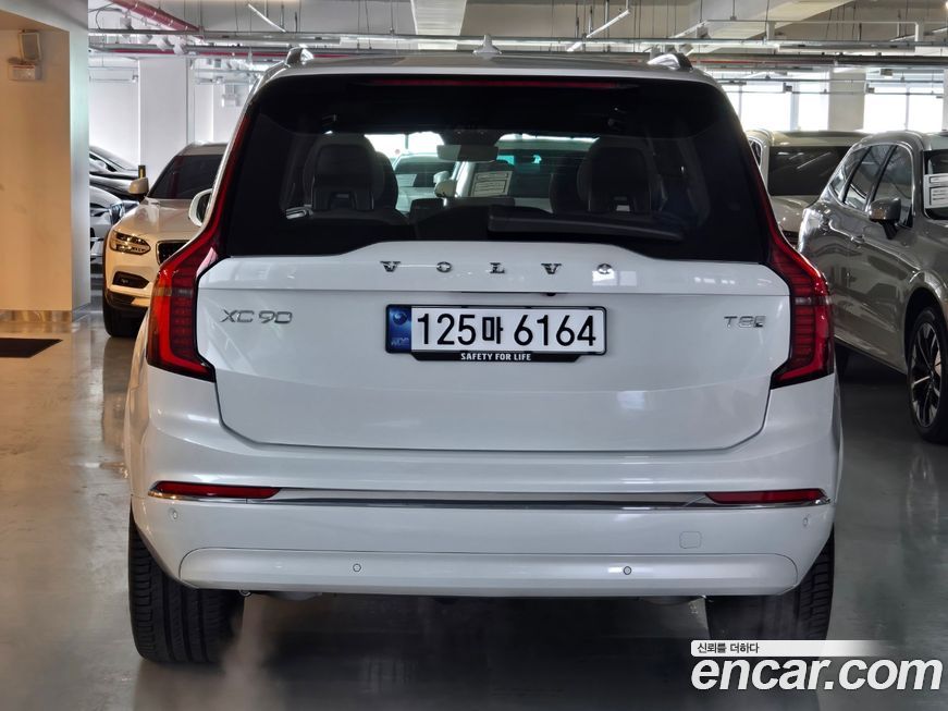 Volvo XC90 2025
