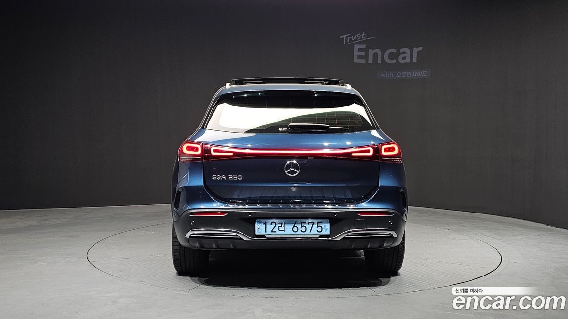 Mercedes-Benz EQA 2022