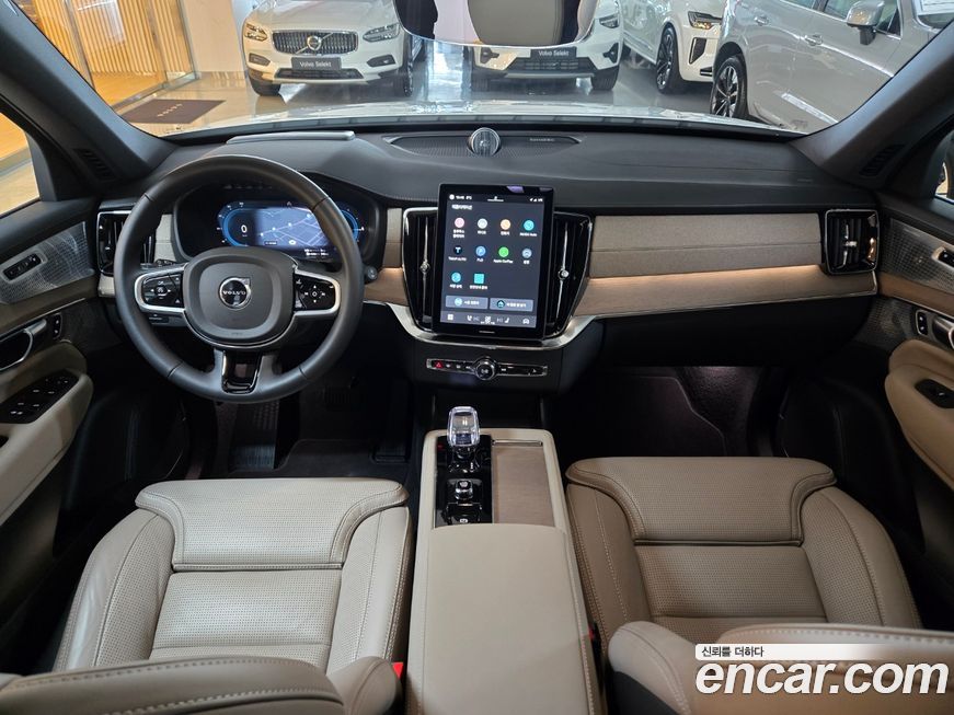 Volvo XC90 2025