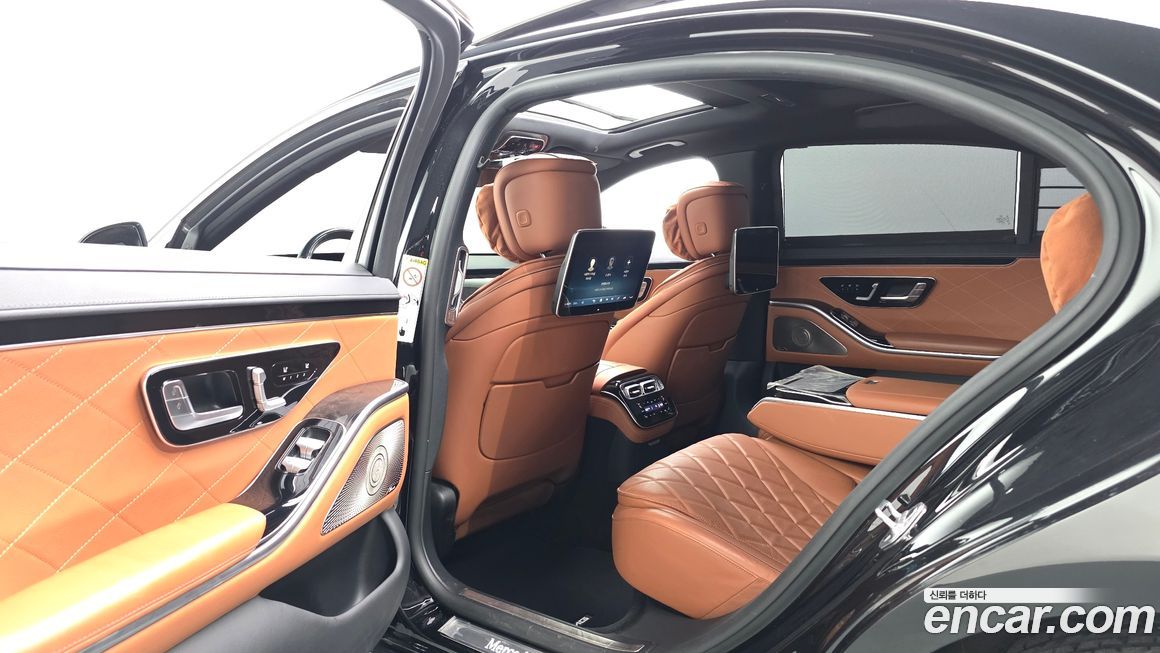 Mercedes-Benz S-Class 2021