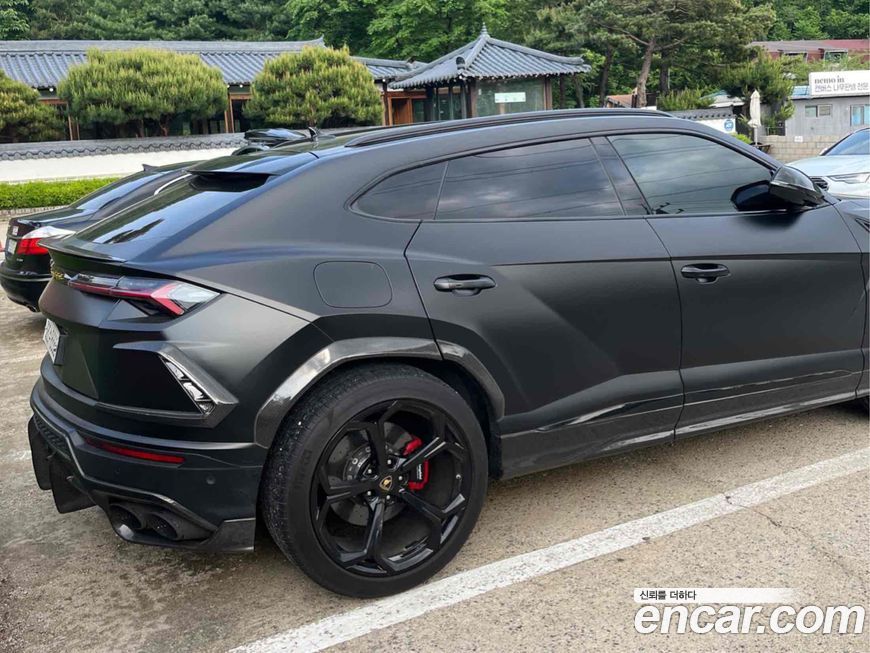 Lamborghini Urus 2020