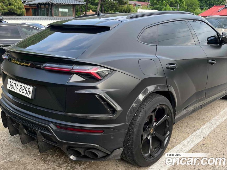 Lamborghini Urus 2020