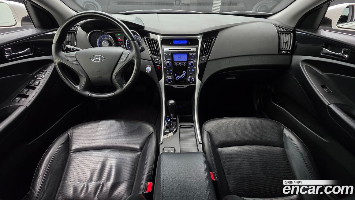 Hyundai Sonata 2010