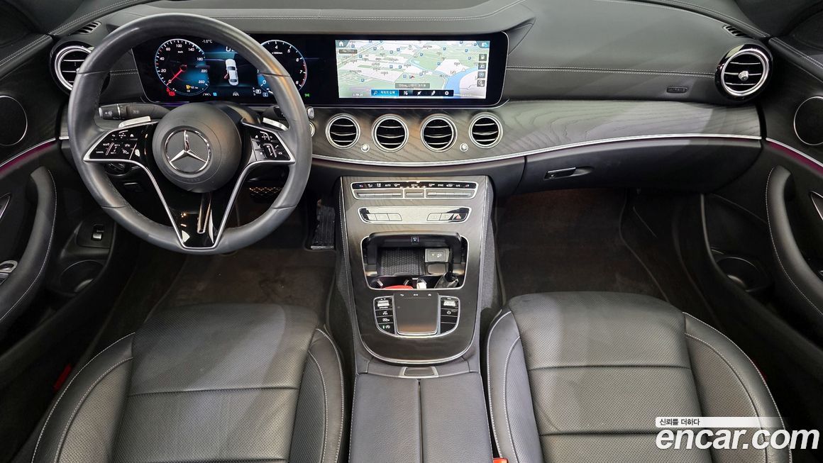 Mercedes-Benz E-Class 2023