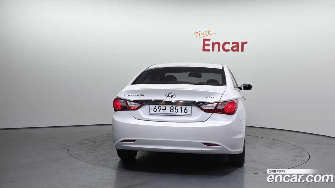 Hyundai Sonata 2010