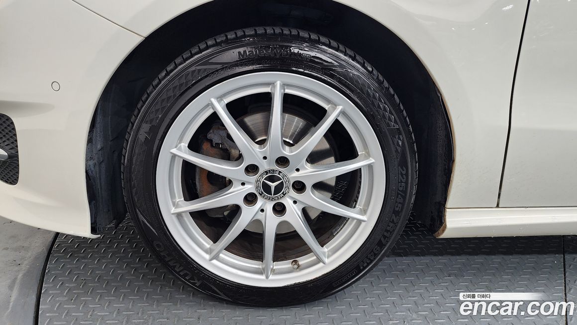 Mercedes-Benz B-Class 2018