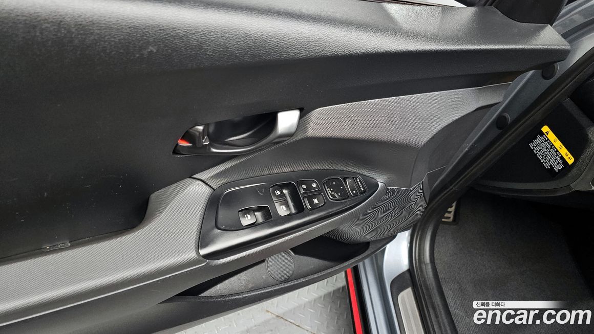 Hyundai Veloster 2020