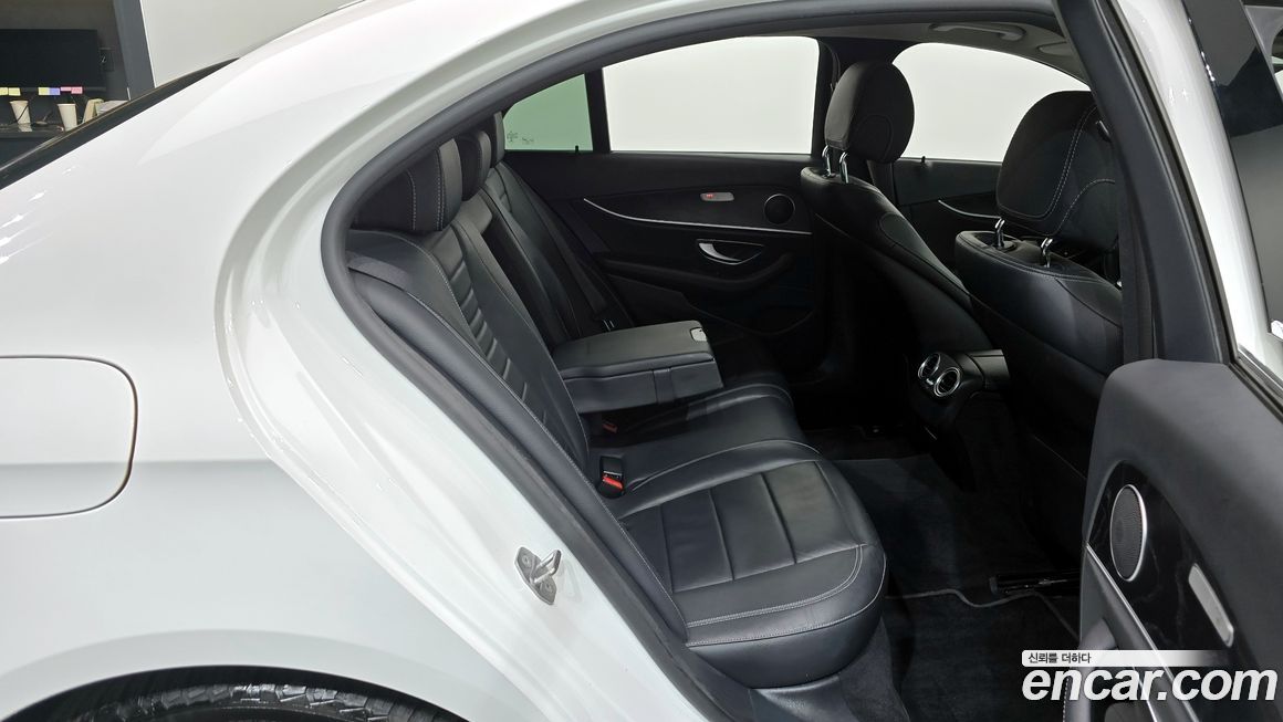 Mercedes-Benz E-Class 2017