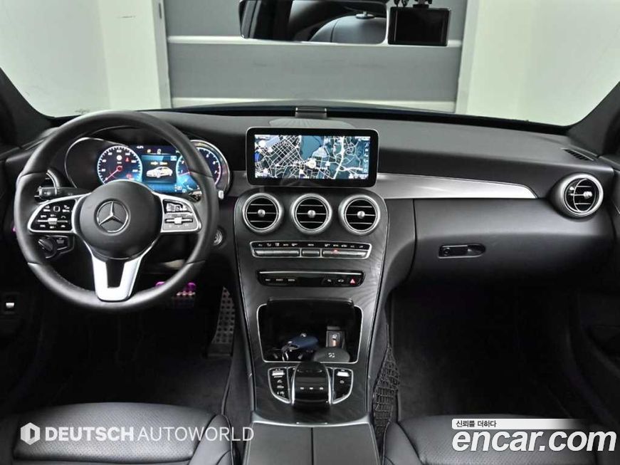 Mercedes-Benz C-Class 2021
