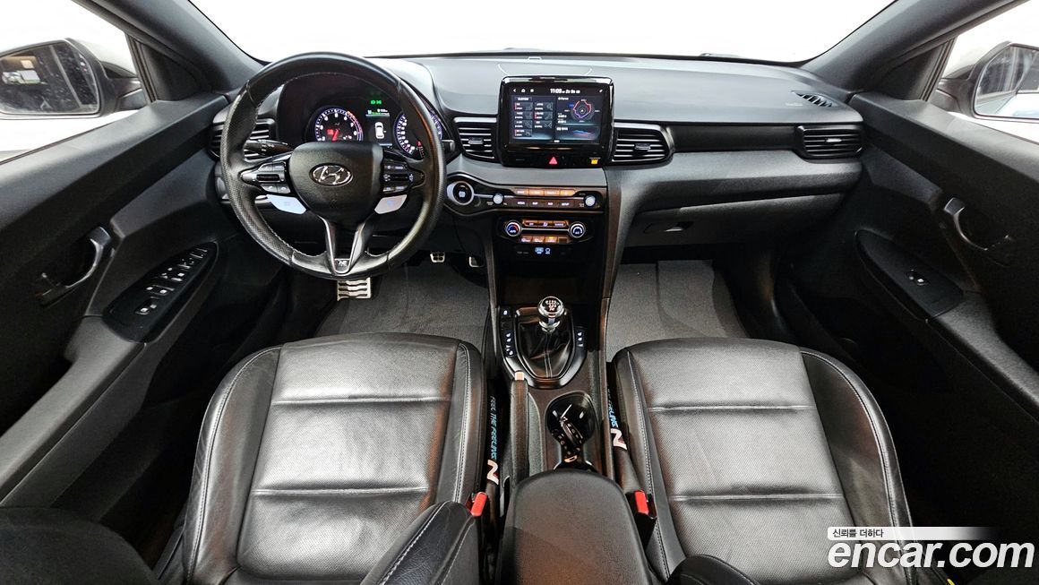 Hyundai Veloster 2020