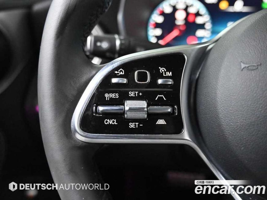 Mercedes-Benz C-Class 2021