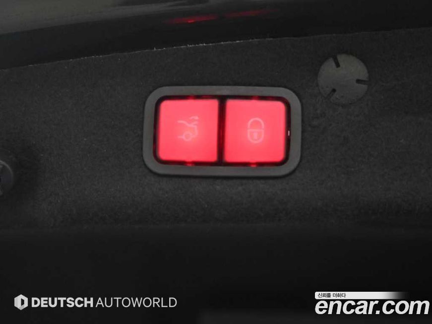 Mercedes-Benz C-Class 2021