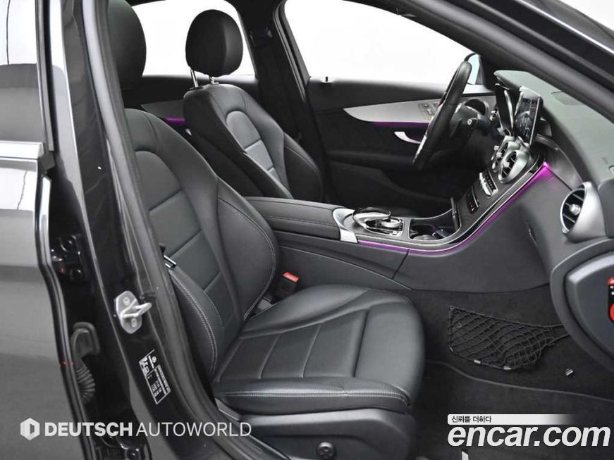 Mercedes-Benz C-Class 2021