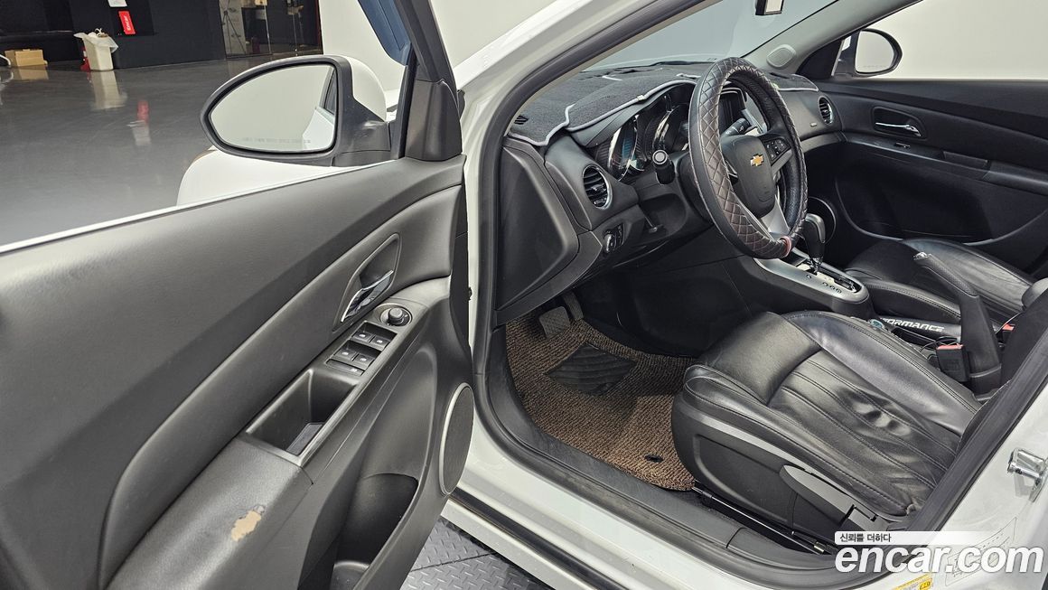 ChevroletGMDaewoo Cruze 2012