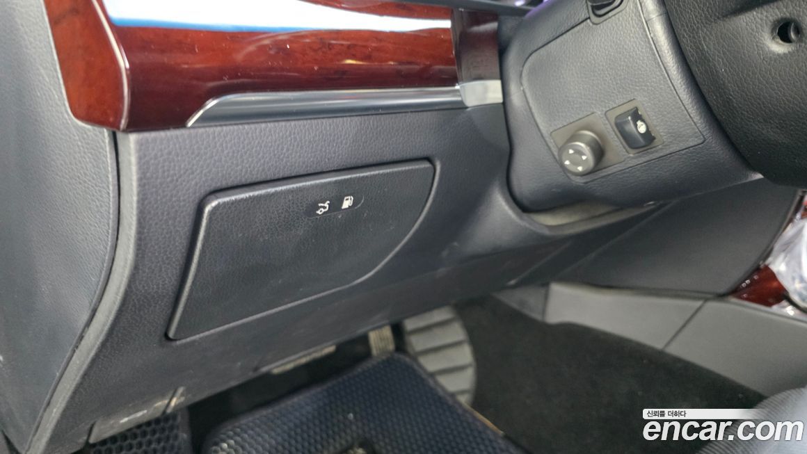 KG_Mobility_Ssangyong Chairman 2011