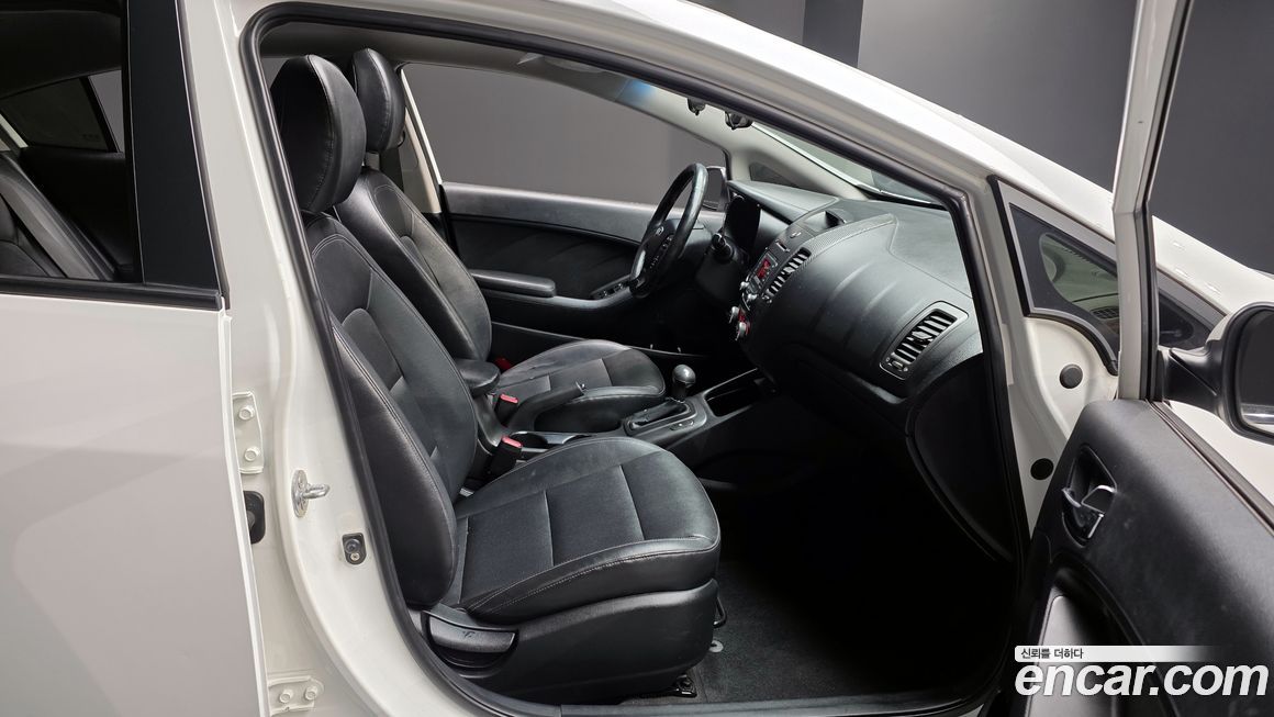 Kia K3 2013