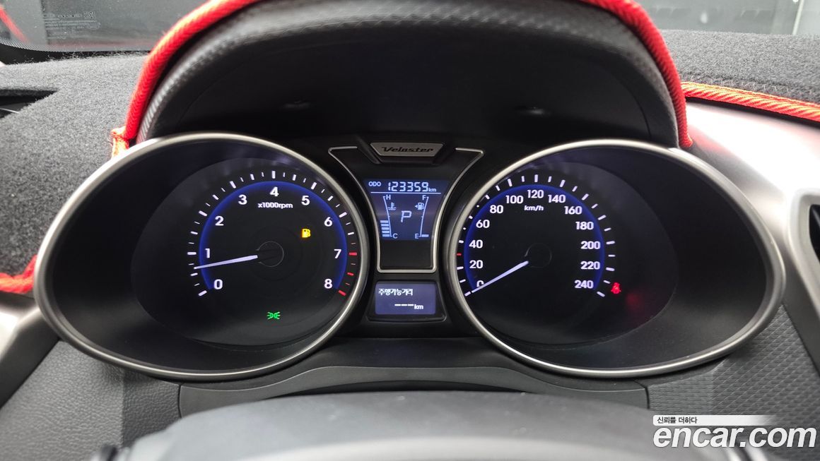 Hyundai Veloster 2012