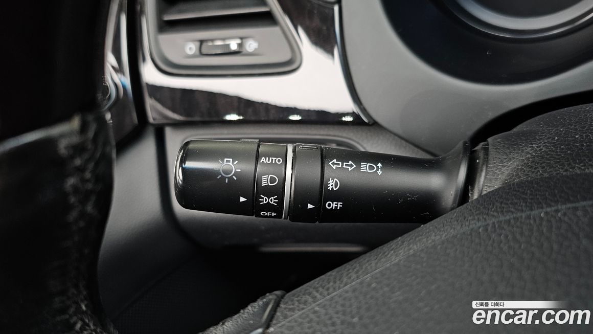 Hyundai Grandeur 2012