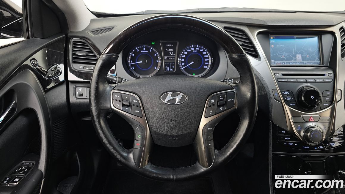 Hyundai Grandeur 2012