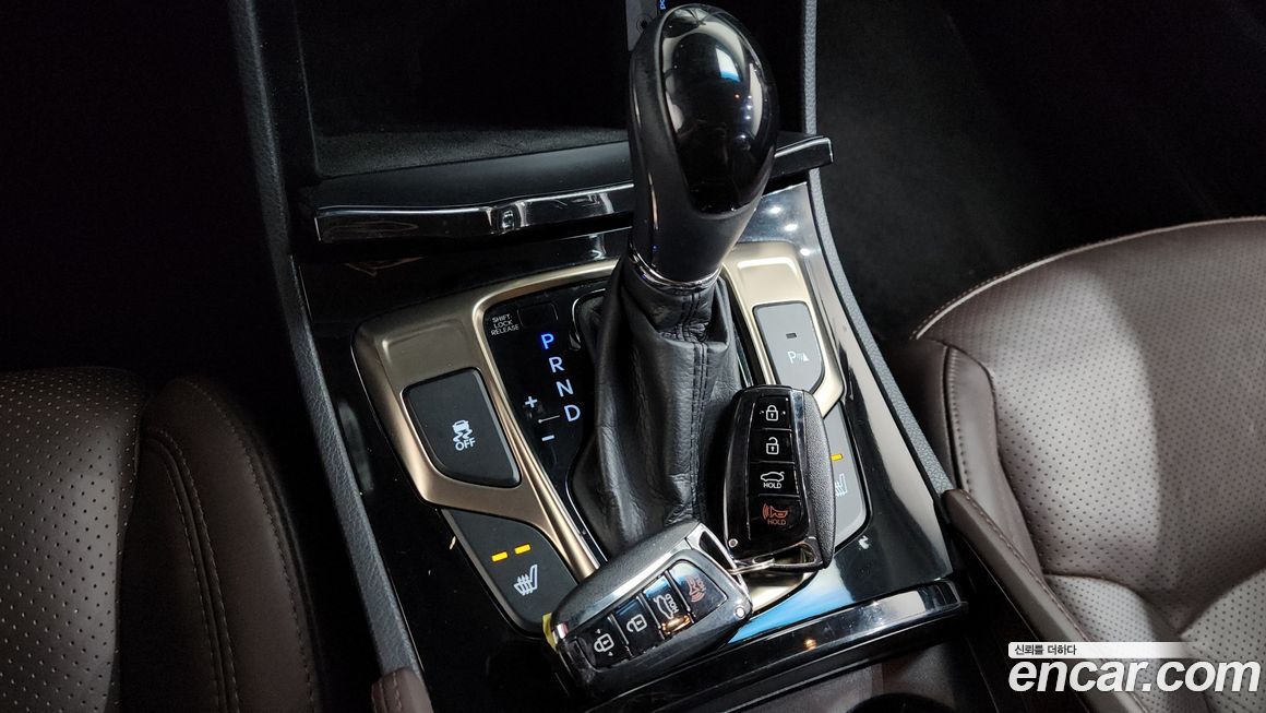 Hyundai Grandeur 2012