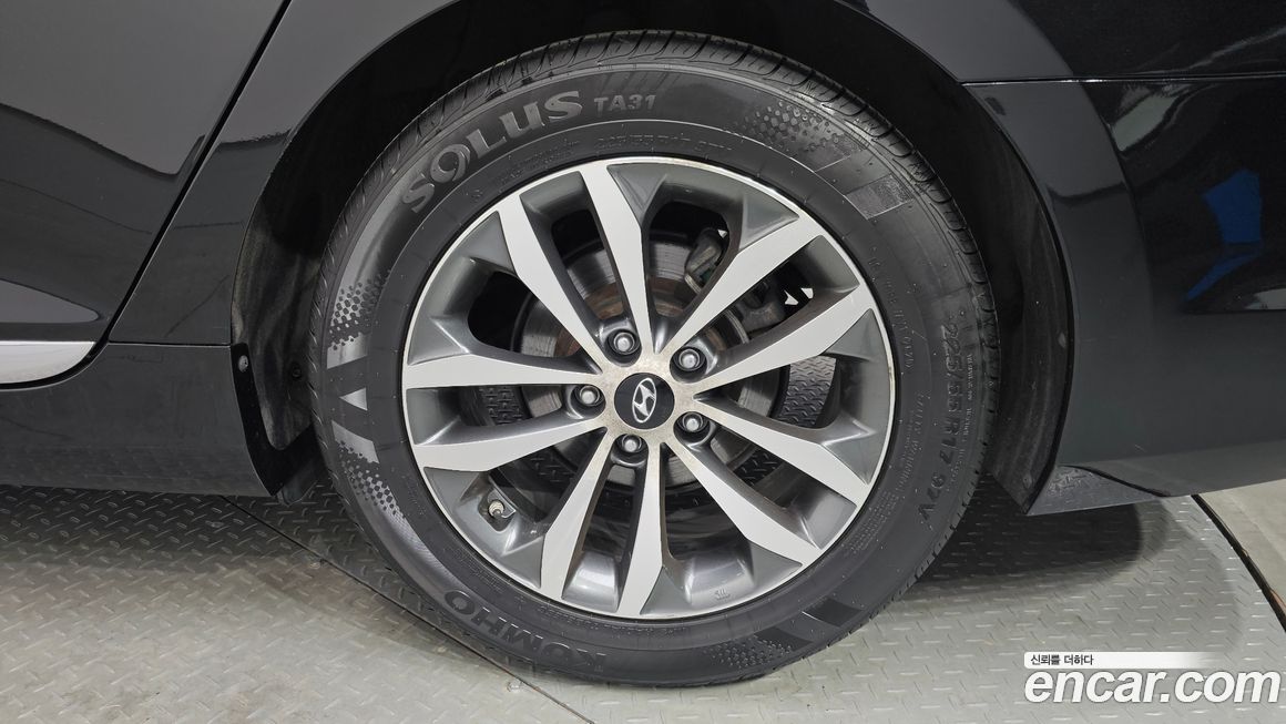 Hyundai Grandeur 2012