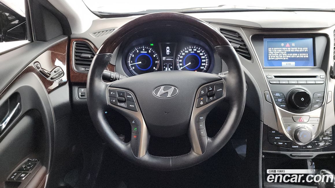 Hyundai Grandeur 2012