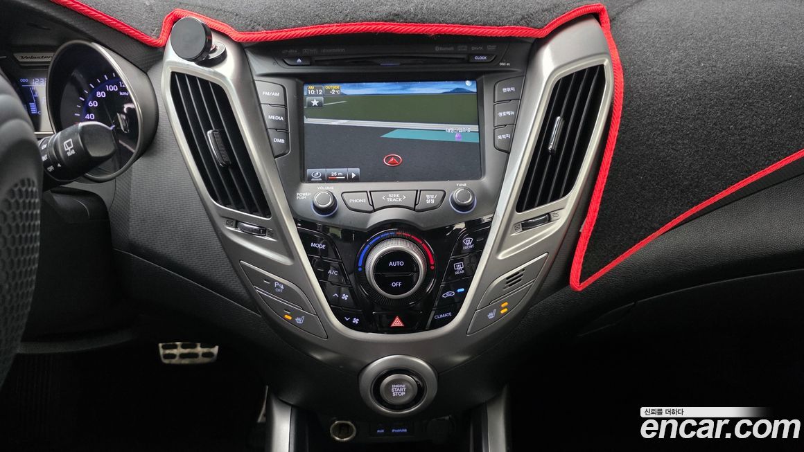 Hyundai Veloster 2012