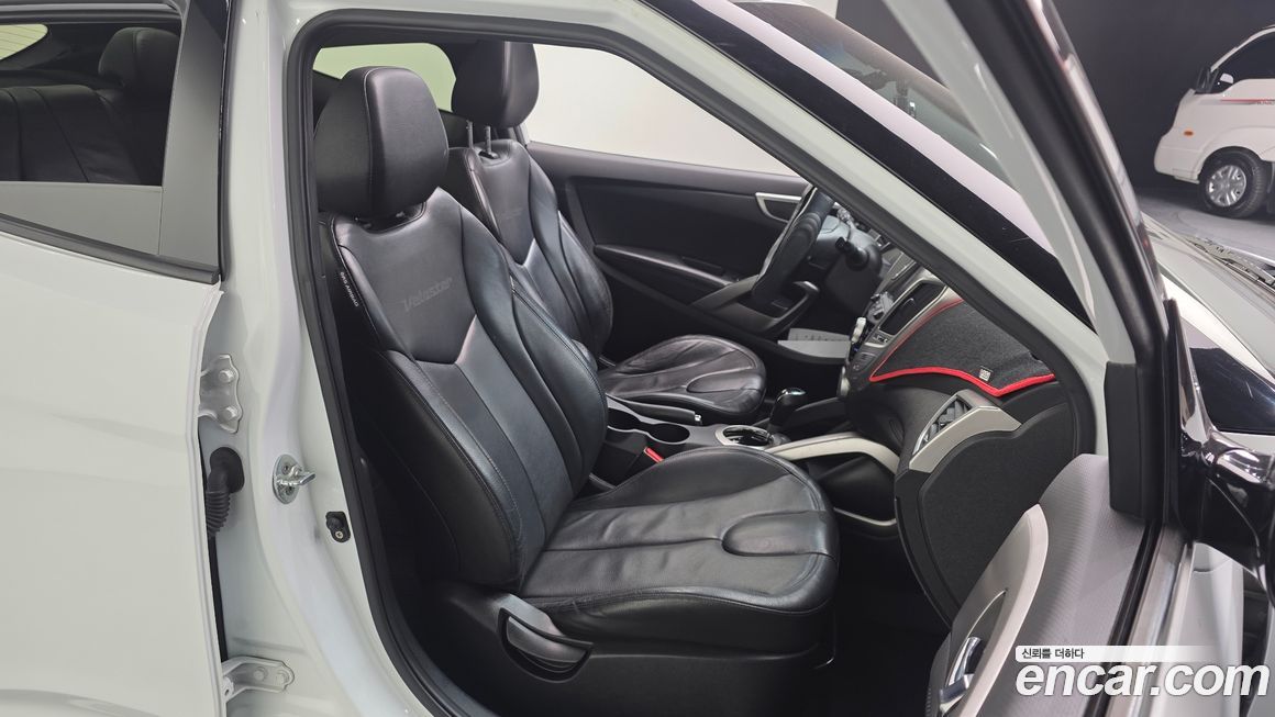 Hyundai Veloster 2012