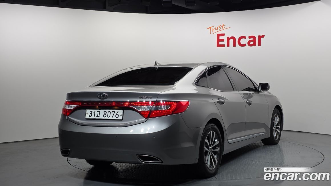 Hyundai Grandeur 2012