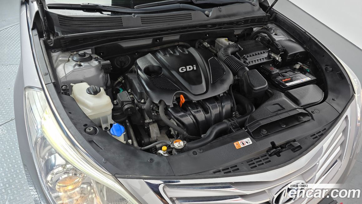 Hyundai Grandeur 2012