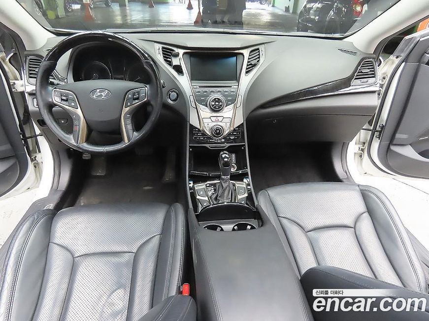 Hyundai Grandeur 2012