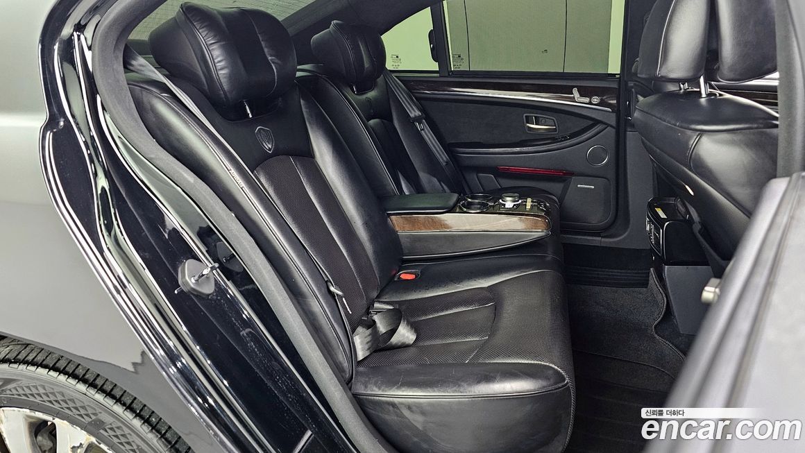 KG_Mobility_Ssangyong Chairman 2012