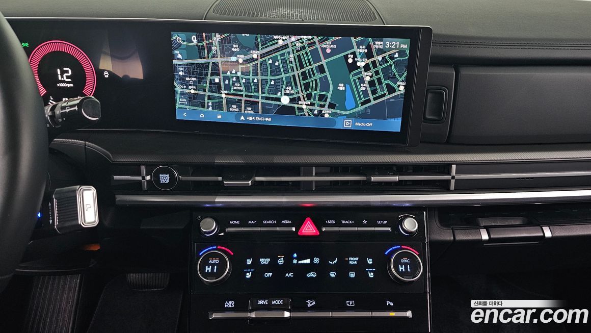 Hyundai Santafe 2025