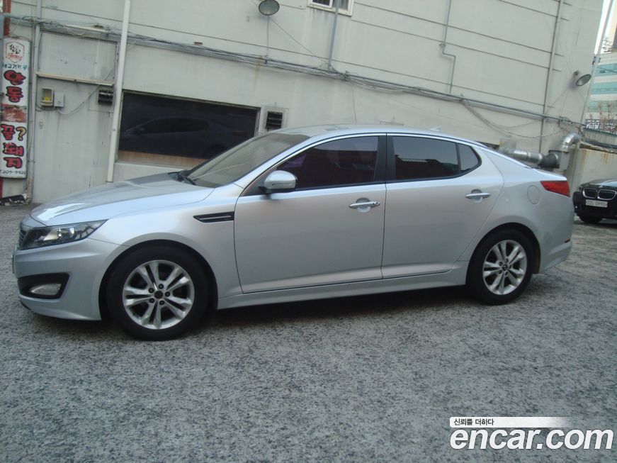 Kia K5 2011