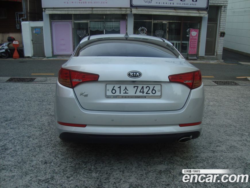 Kia K5 2011