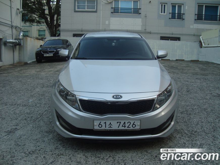 Kia K5 2011
