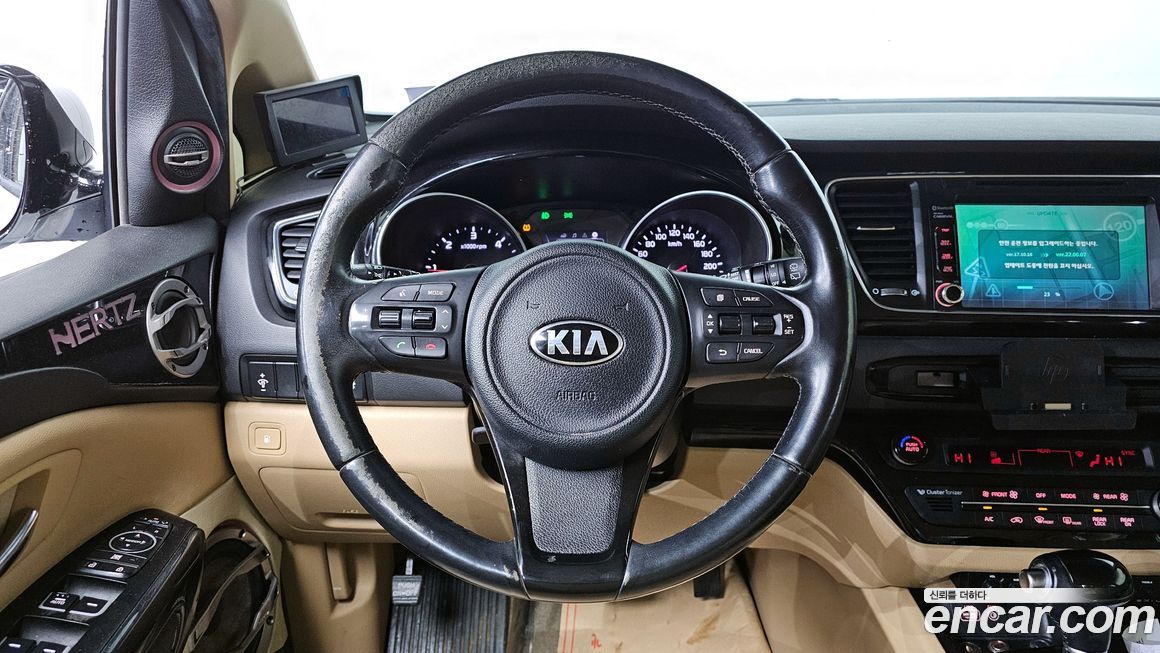 Kia Canival 2015