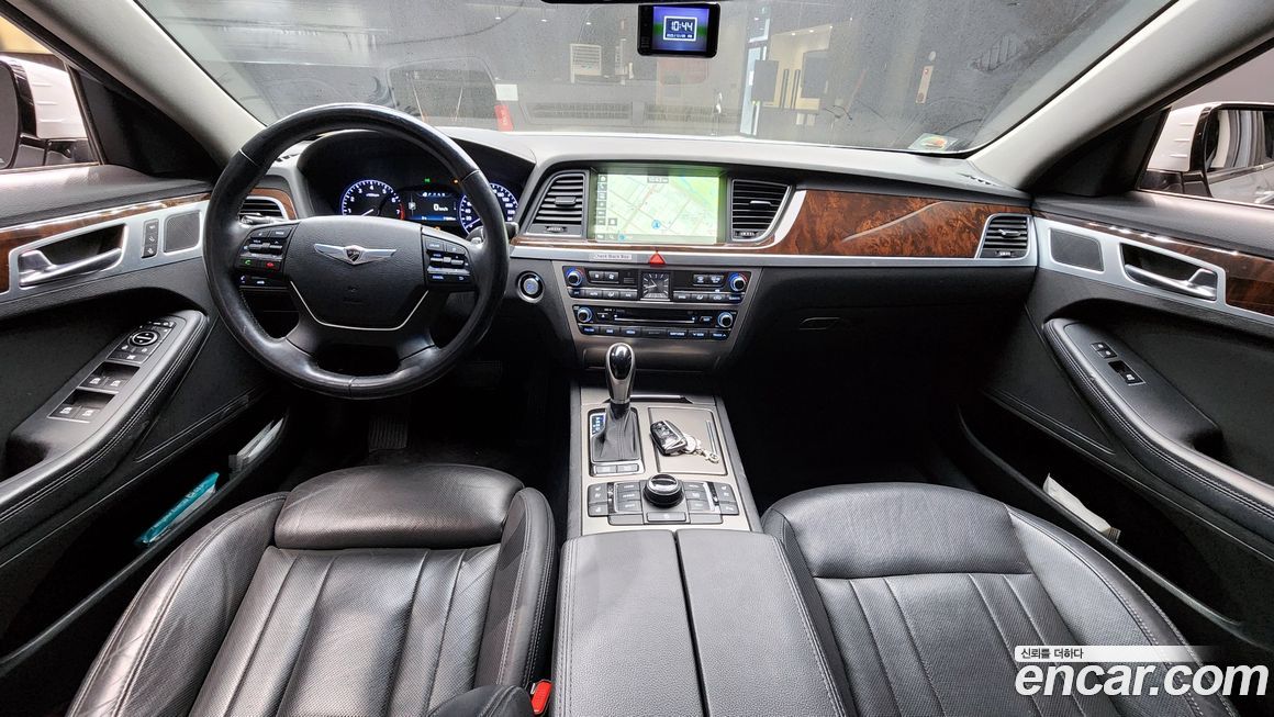 Hyundai Genesis 2014