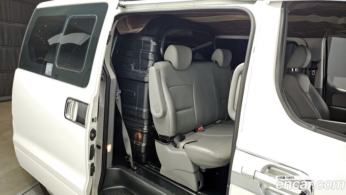 Hyundai Starex 2017