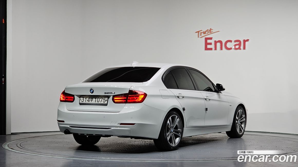 BMW 3-Series 2015