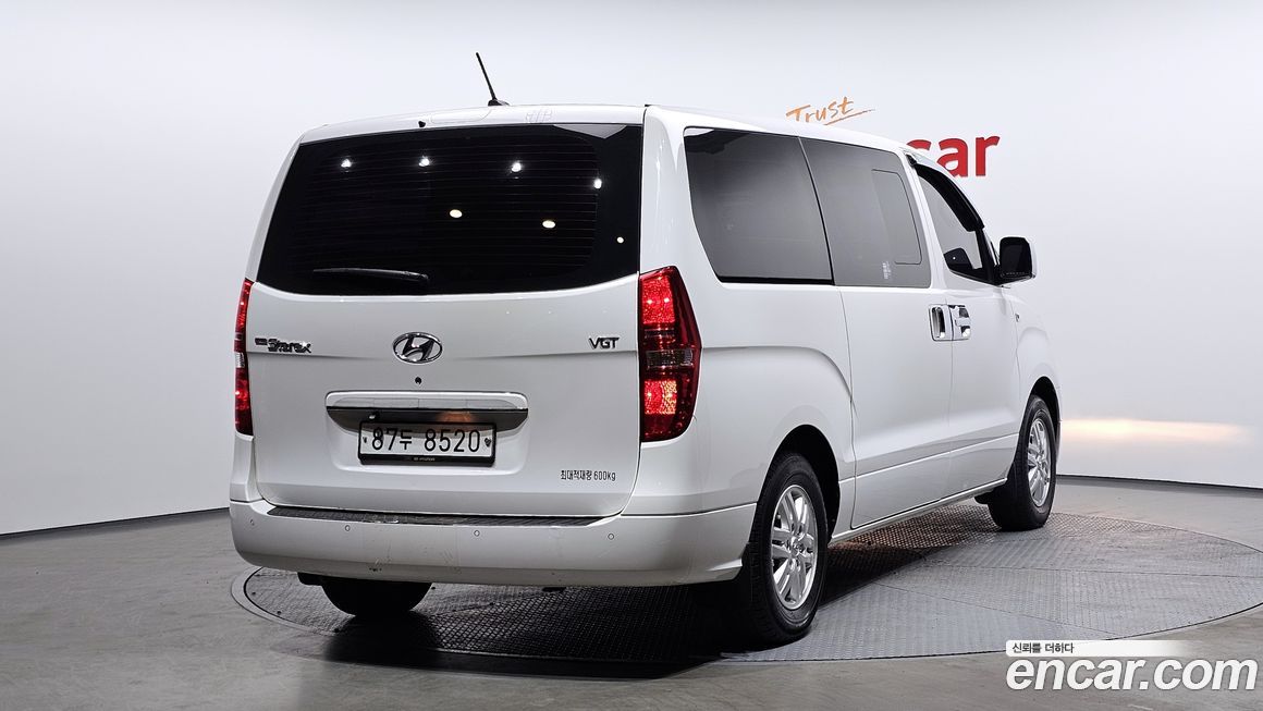 Hyundai Starex 2017