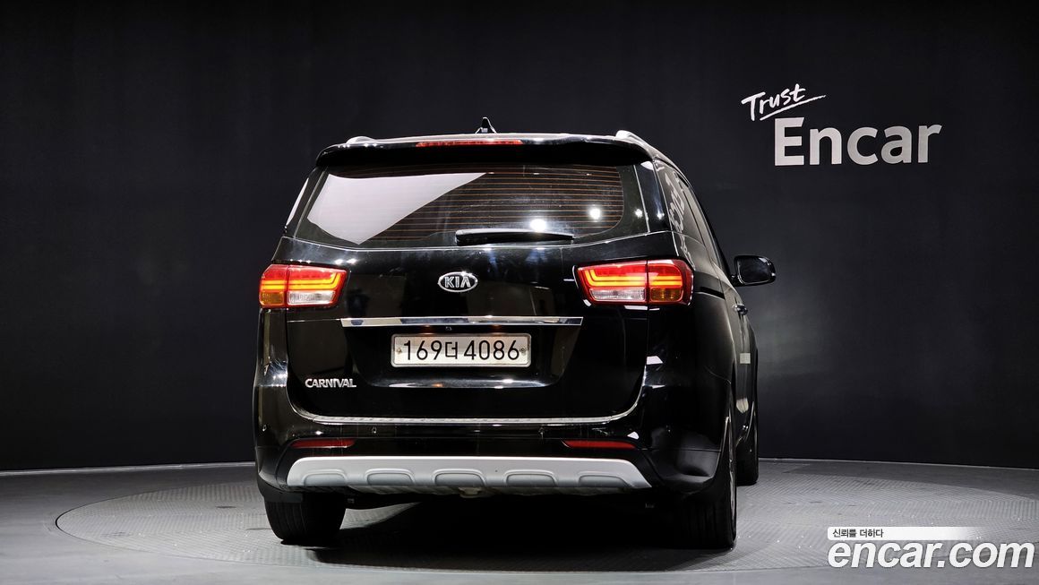 Kia Canival 2017
