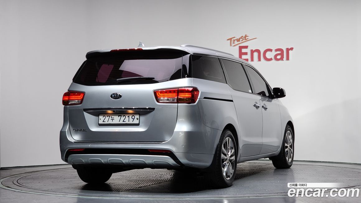 Kia Canival 2017