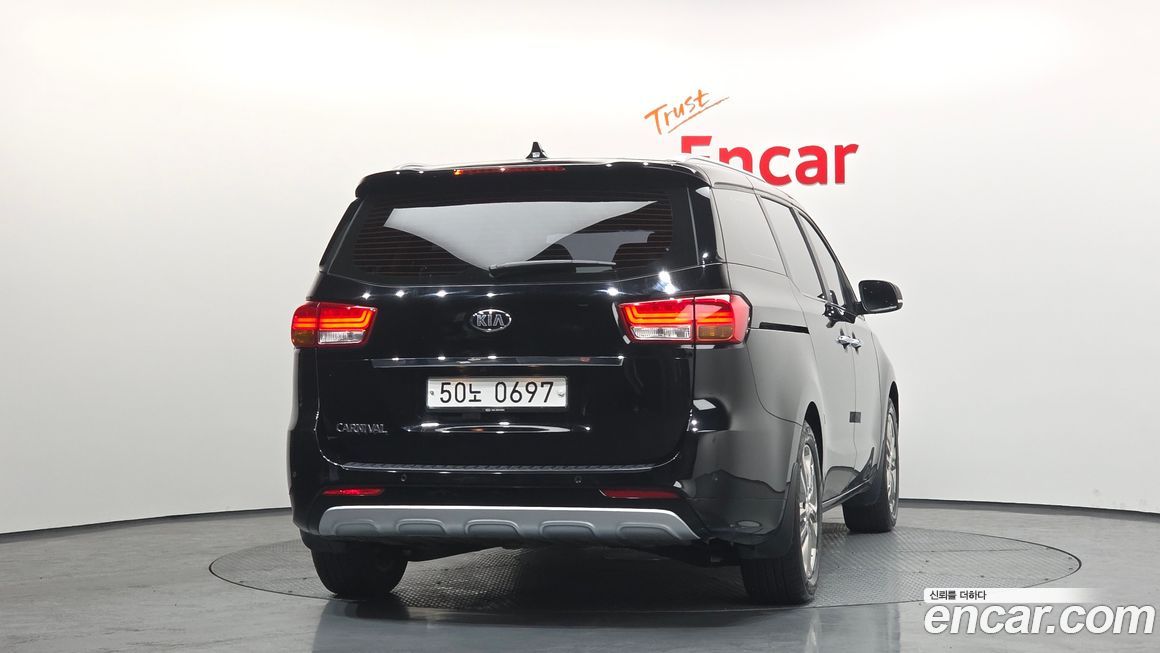 Kia Canival 2016
