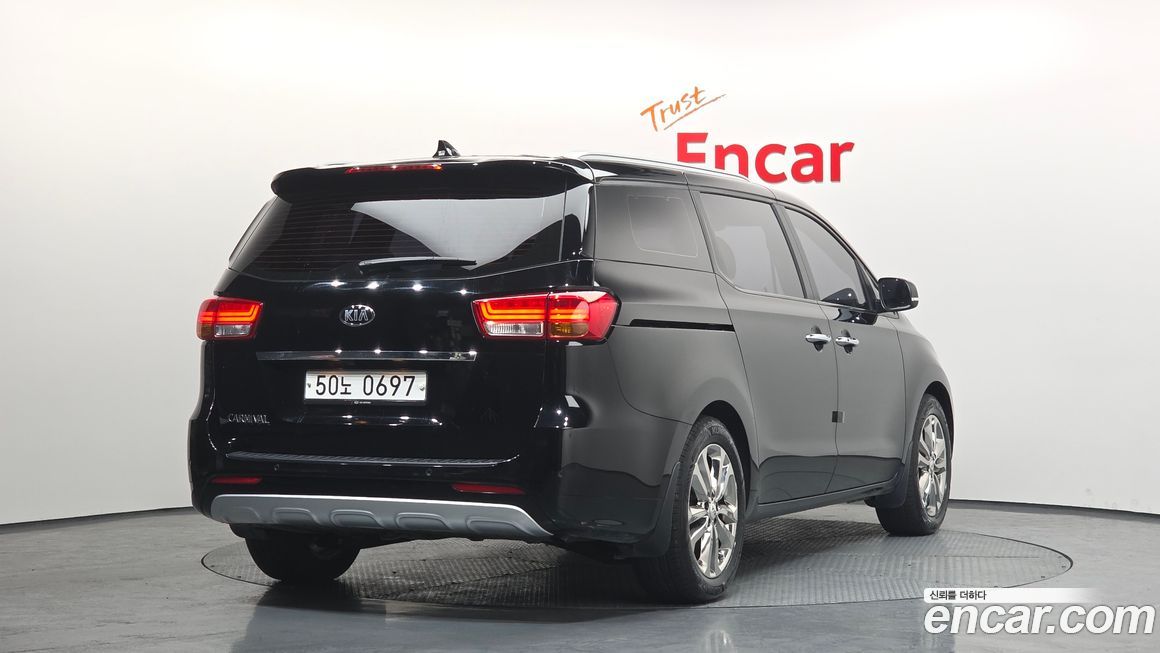 Kia Canival 2016