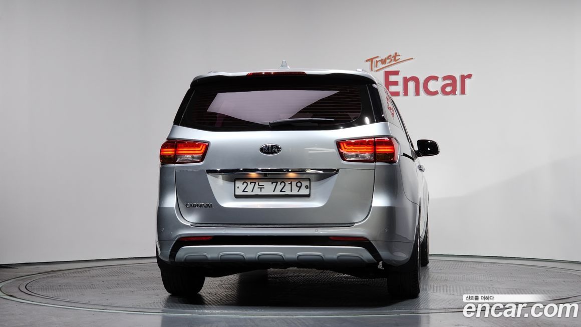 Kia Canival 2017