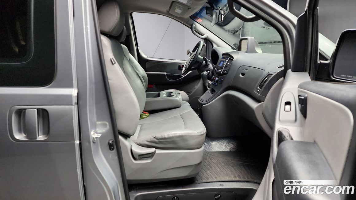 Hyundai Starex 2018