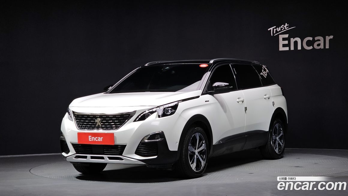 Peugeot 5008 2021